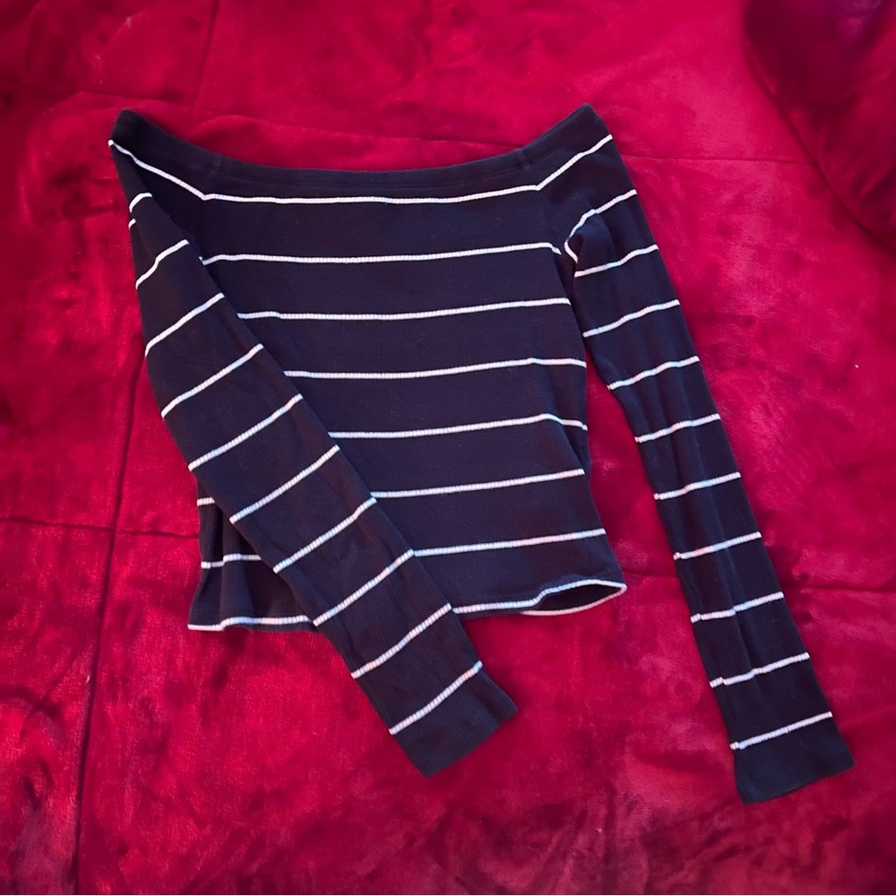 Black and white off the shoulder crop top